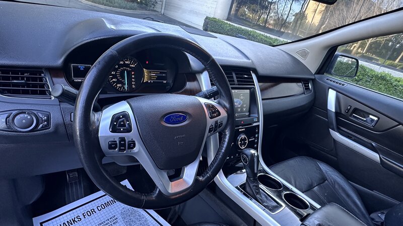 Used 2013 Ford Edge Limited AWD/4WD image 9