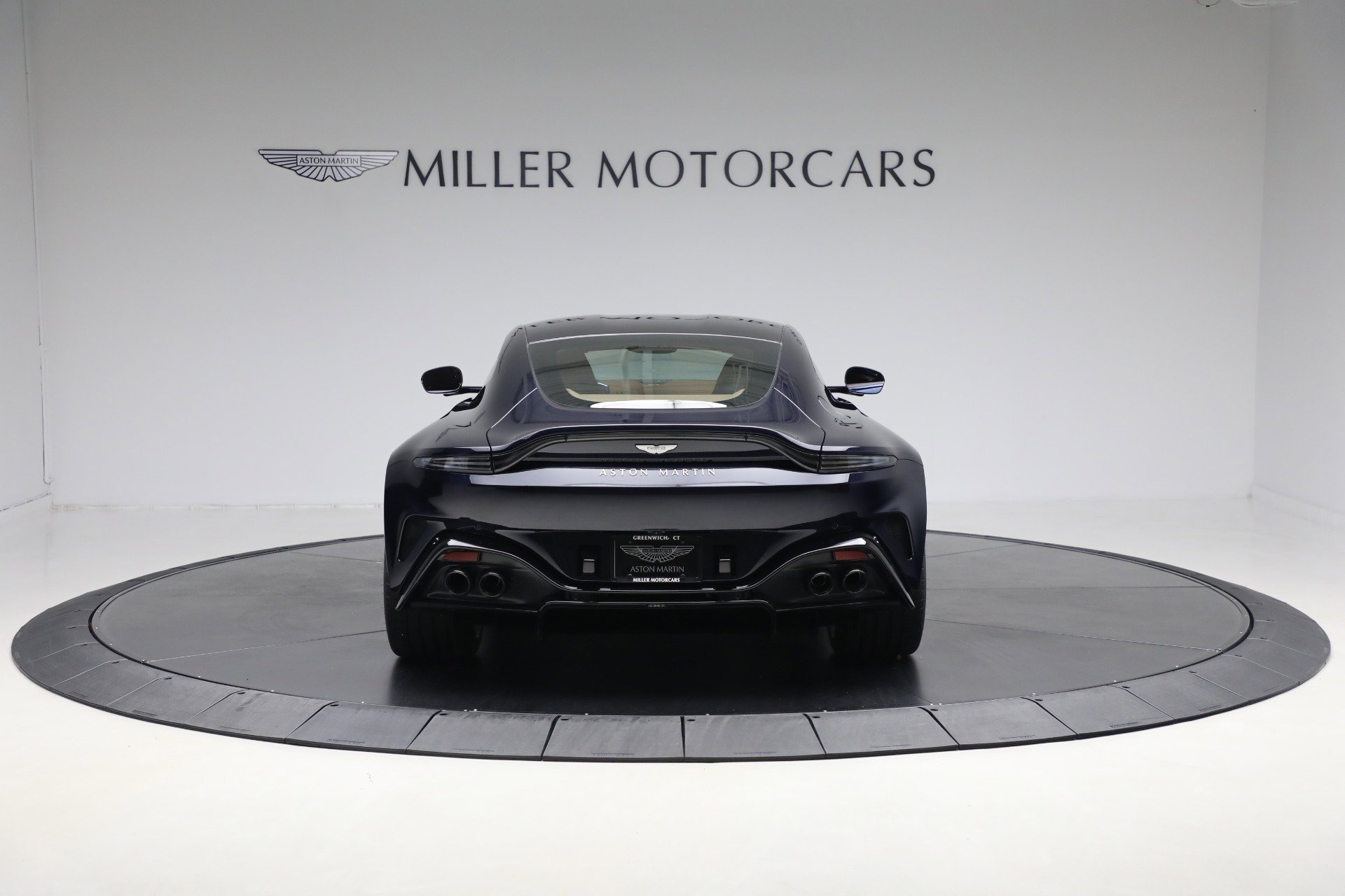 New 2026 Aston Martin V8 Vantage Coupe image 6