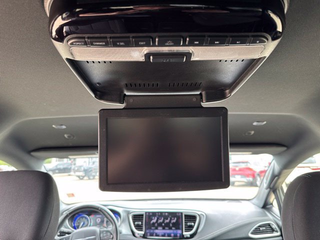 Used 2021 Chrysler Pacifica Touring w/ S Appearance Package FWD image 21