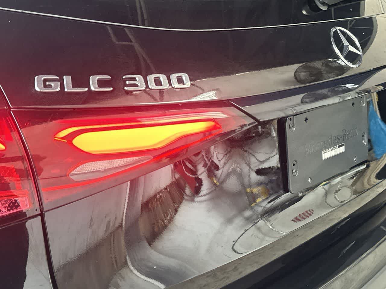 Used 2026 Mercedes-Benz GLC 300 image 10
