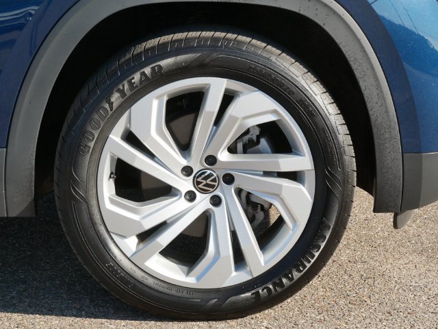 Certified 2023 Volkswagen Atlas SE w/ Panoramic Sunroof Package AWD/4WD image 9