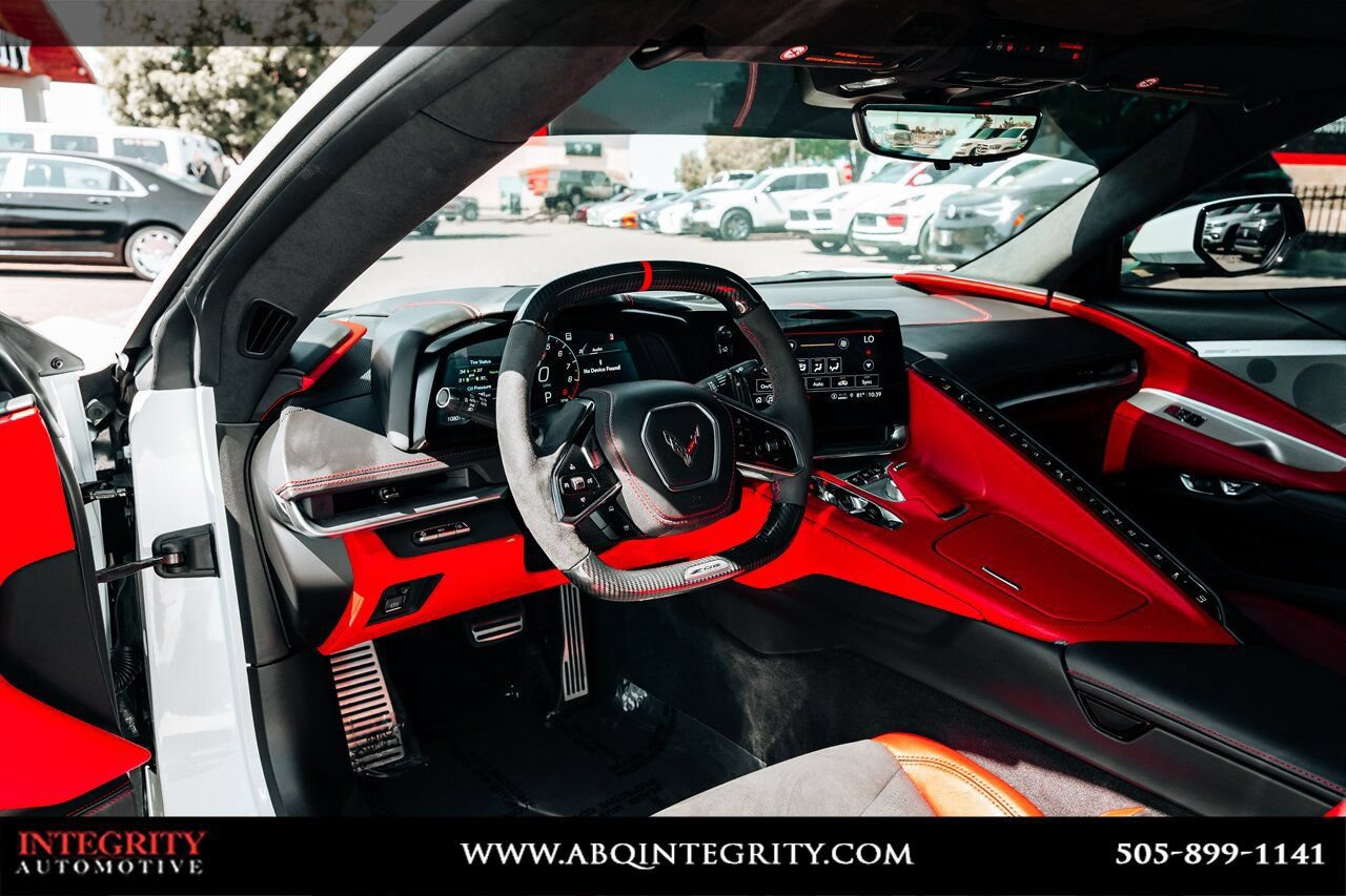 Used 2023 Chevrolet Corvette Z06 w/ Z07 Performance Package RWD image 21