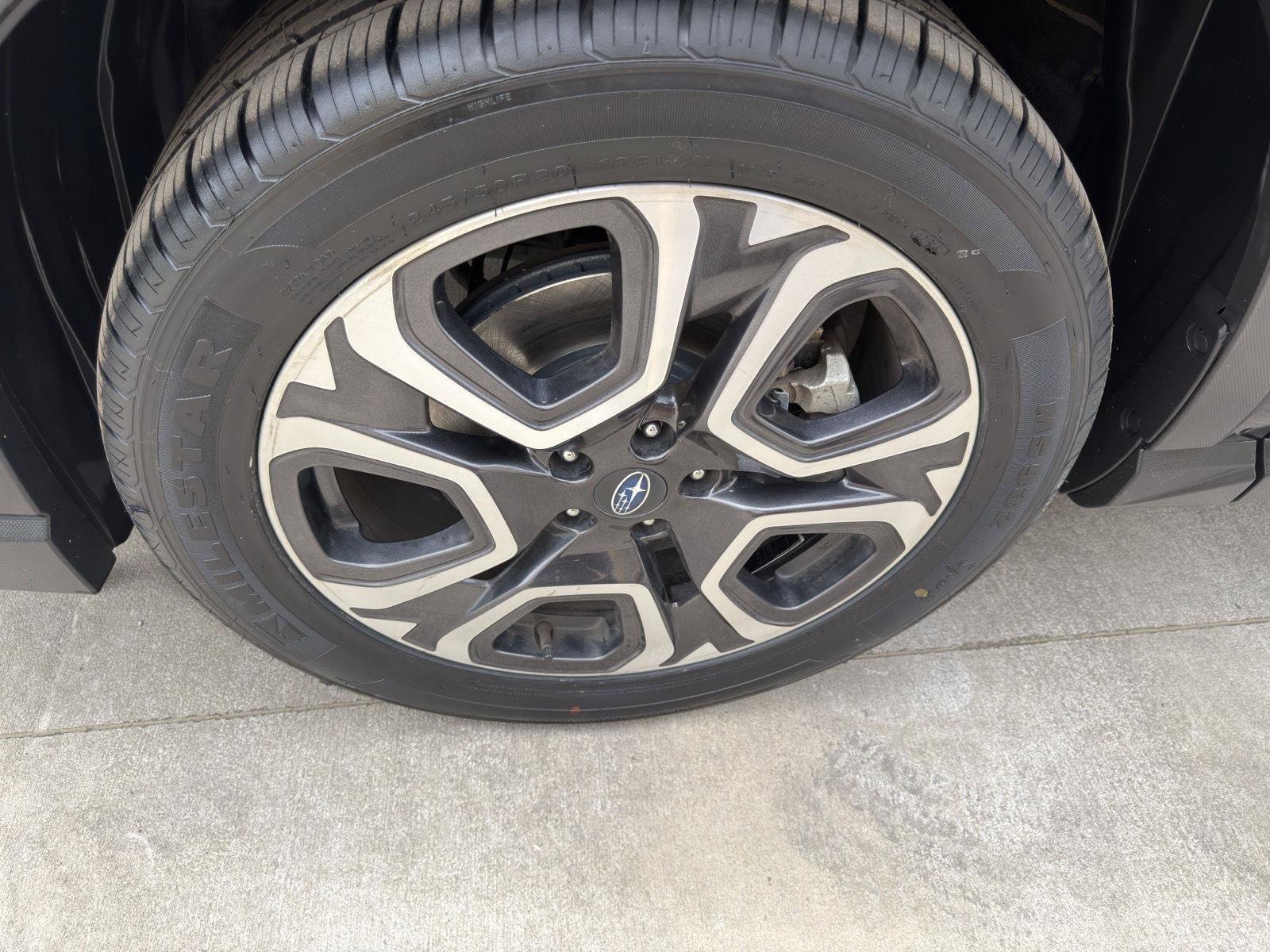 Used 2023 Subaru Ascent Limited AWD/4WD image 10