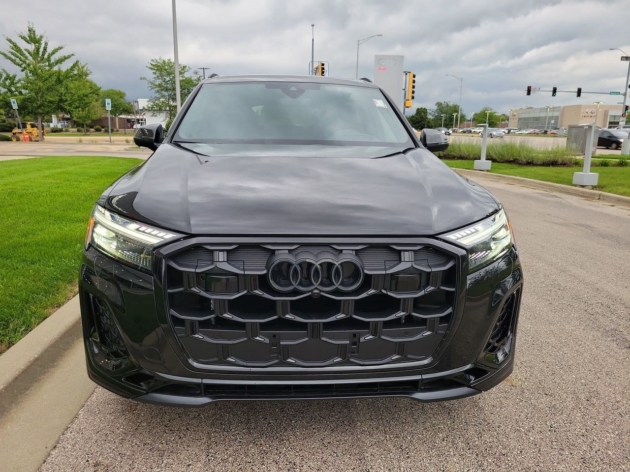 New 2026 Audi SQ7 Prestige AWD/4WD image 25