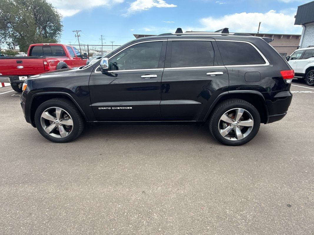 Used 2015 Jeep Grand Cherokee Overland w/ Advanced Technology Group AWD/4WD image 4