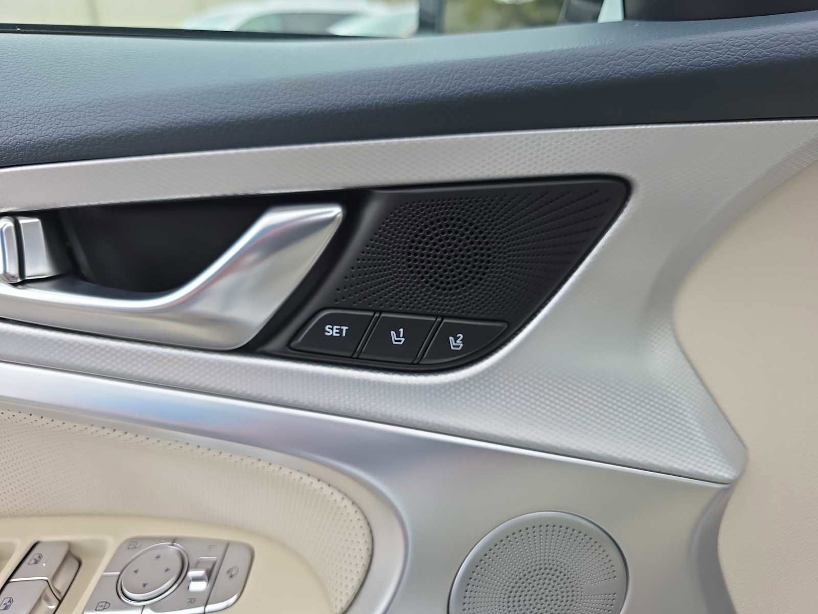 New 2026 Genesis G70 2.5T Prestige image 17