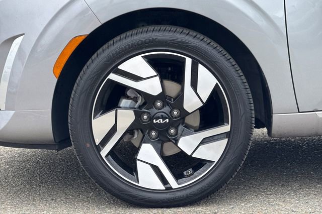 Certified 2025 Kia Soul GT-Line w/ GT-Line Technology Package image 35