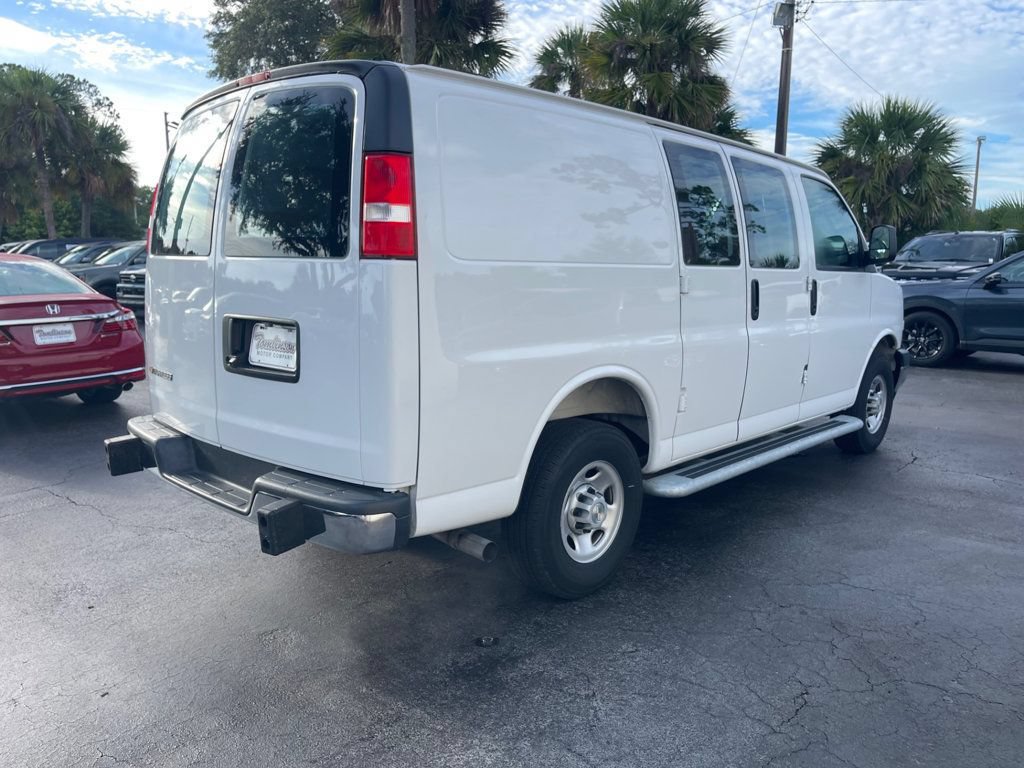 Used 2025 Chevrolet Express 2500 w/ Driver Convenience Package RWD image 7