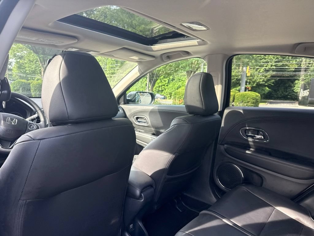 Used 2018 Honda HR-V EX-L image 11