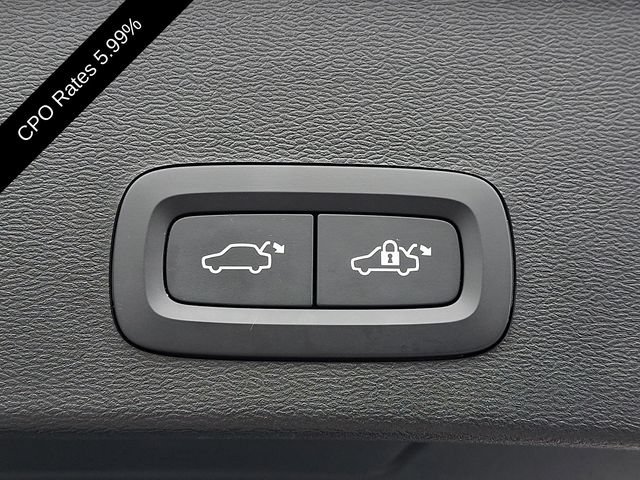 Certified 2023 Volvo XC40 B5 Plus w/ Climate Package AWD/4WD image 32