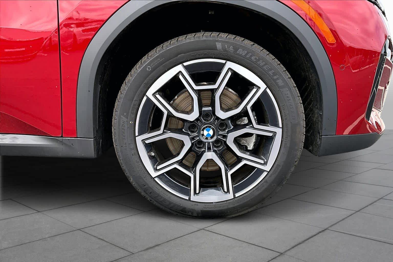 Certified 2025 BMW X2 xDrive28i w/ Premium Package image 10
