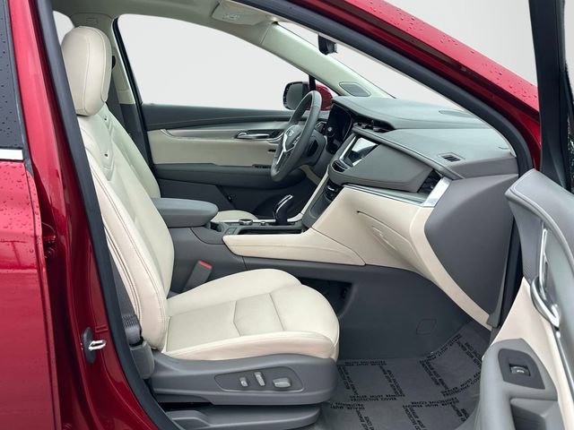 Used 2023 Cadillac XT5 Premium Luxury w/ Technology Package image 22