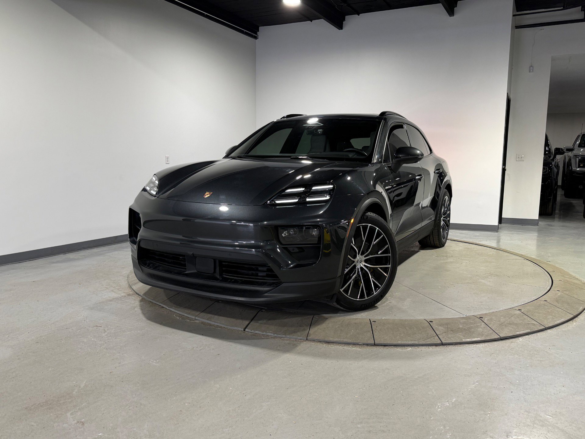 Used 2024 Porsche Macan 4 Electric w/ Premium Package image 5