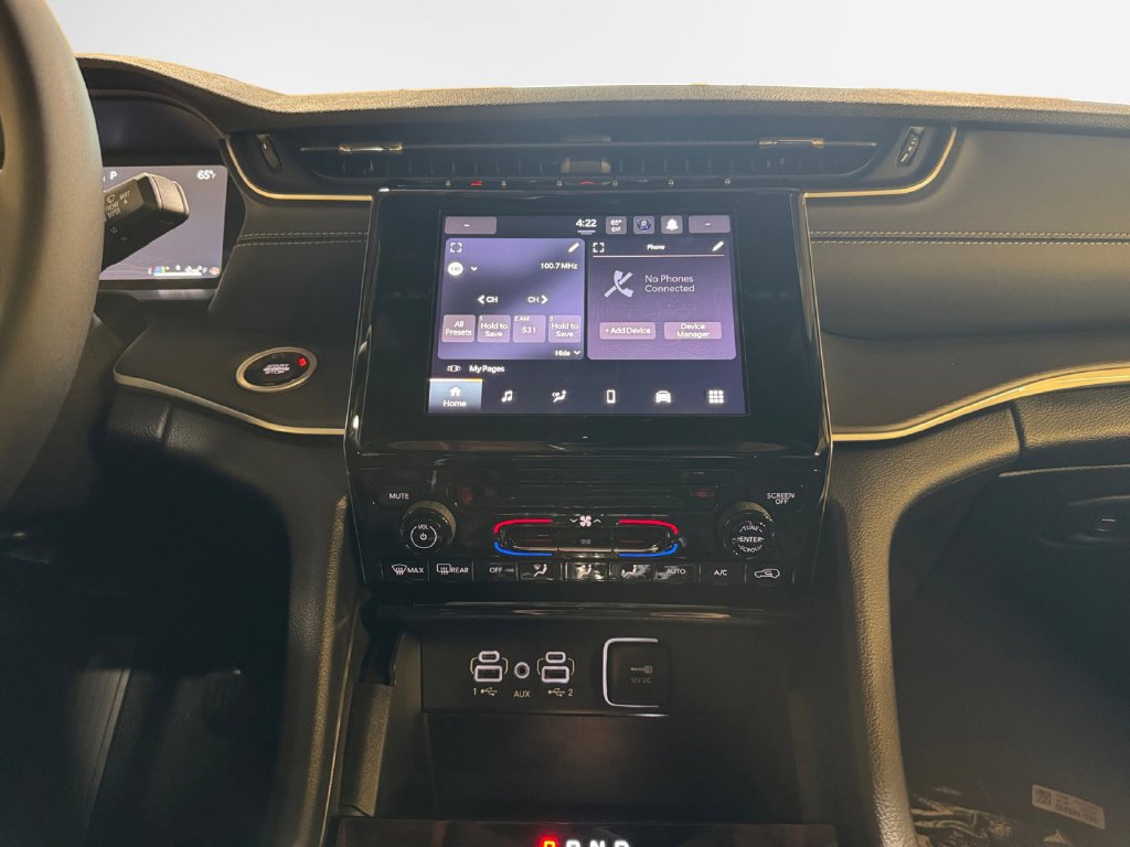 New 2025 Jeep Grand Cherokee Laredo X AWD/4WD image 22
