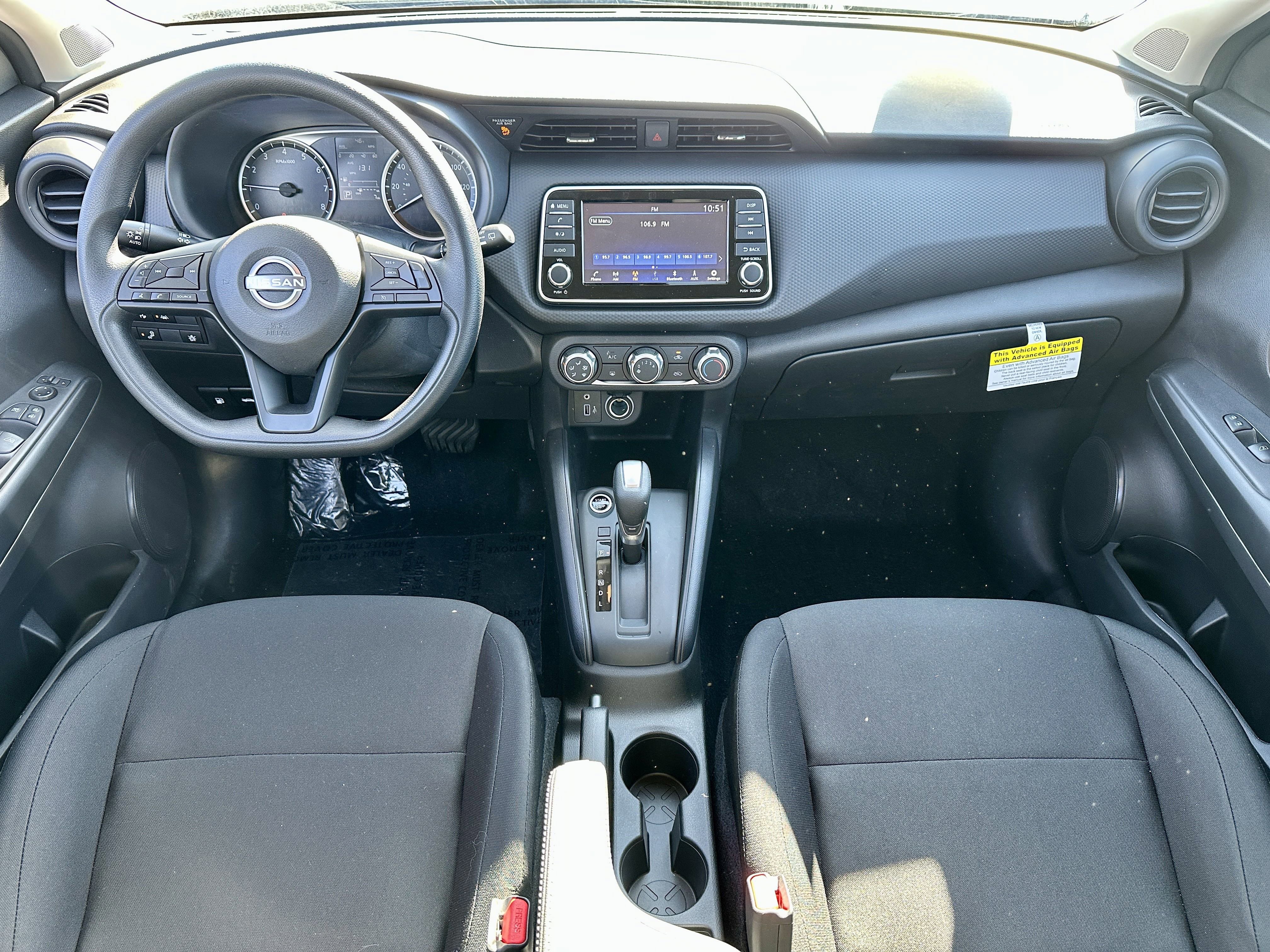 New 2025 Nissan Kicks Play S image 17