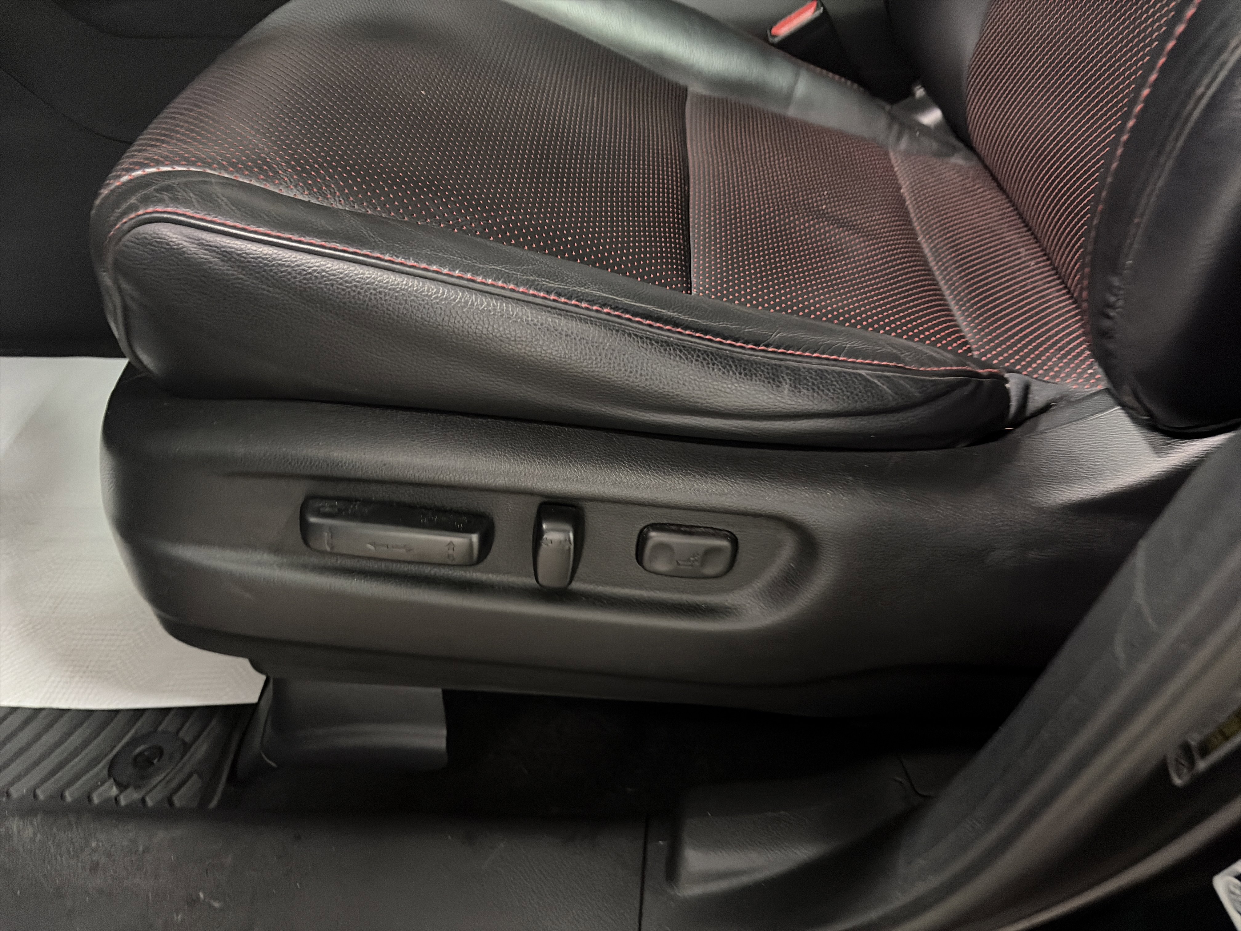 Used 2020 Honda Ridgeline Black Edition image 15