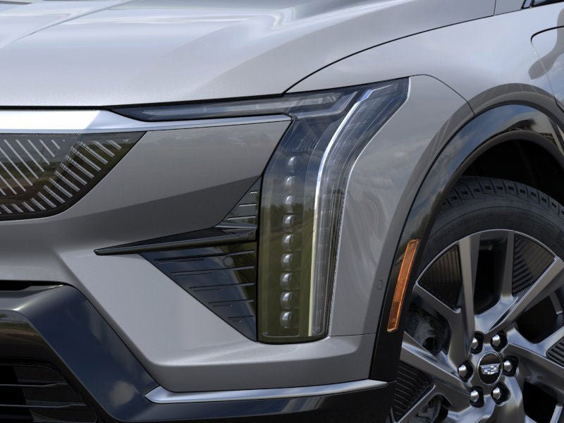 New 2025 Cadillac Optiq Luxury 2 w/ LPO, Floor Liner Package AWD/4WD image 10