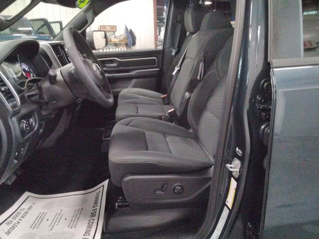 Used 2025 RAM 1500 Big Horn AWD/4WD image 9