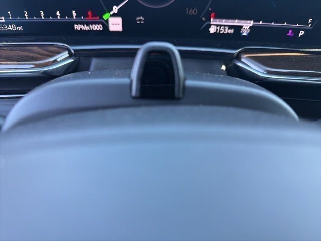 Used 2023 Cadillac Escalade Sport Platinum w/ LPO, ONYX Package image 13