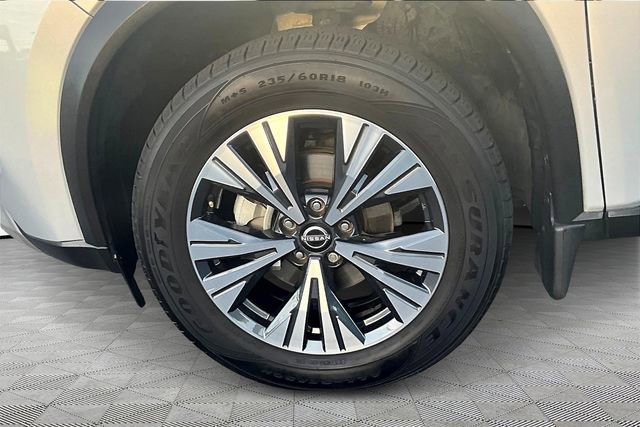 Used 2022 Nissan Rogue SV image 22