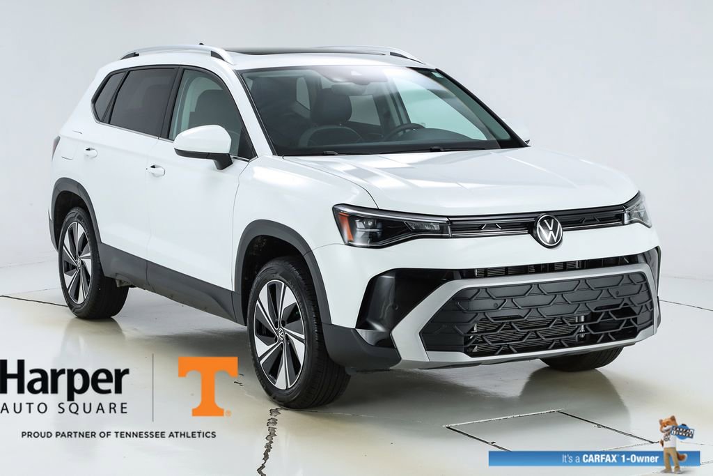 Used 2025 Volkswagen Taos SE w/ Panoramic Sunroof Package AWD/4WD image 53