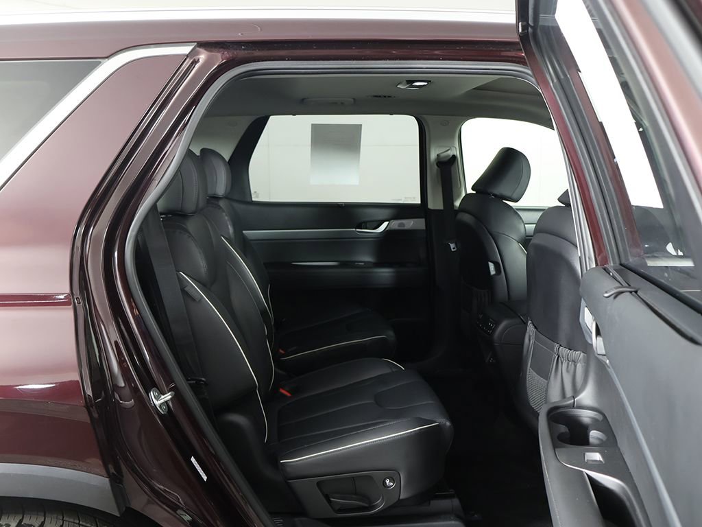 Used 2023 Hyundai Palisade SEL w/ Premium Package image 37