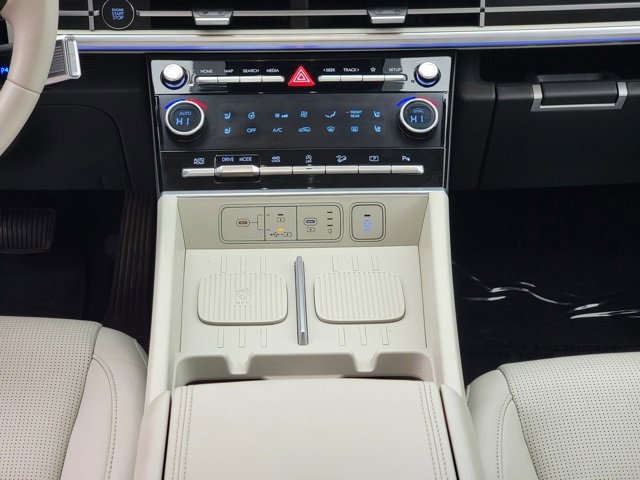 Used 2024 Hyundai Santa Fe Limited image 25