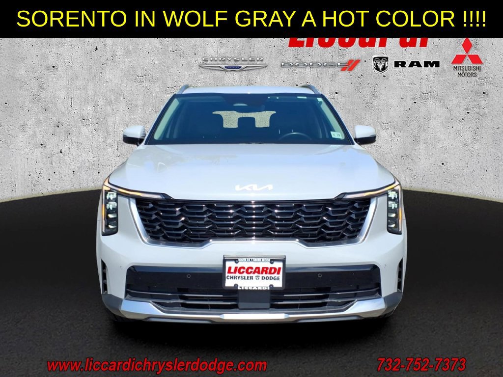 Used 2024 Kia Sorento S AWD/4WD image 2