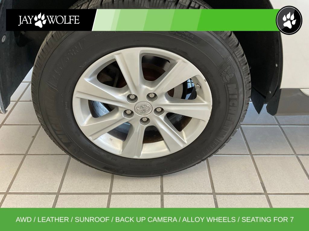 Used 2011 Toyota Highlander SE w/ Tow Pkg image 7