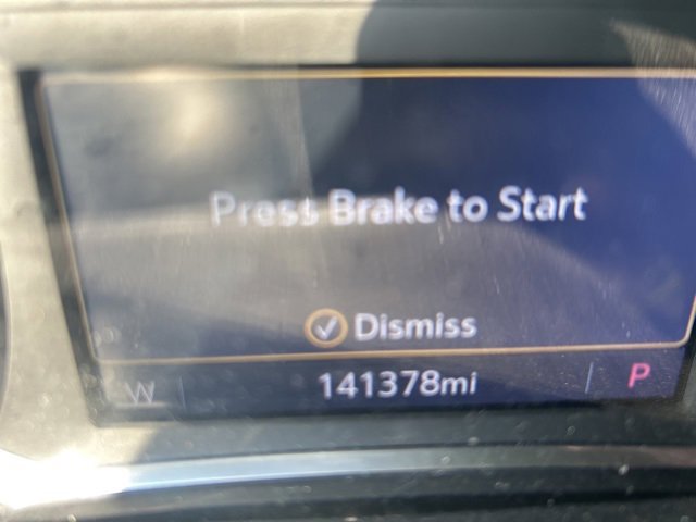 Used 2020 Chevrolet Traverse LT image 12