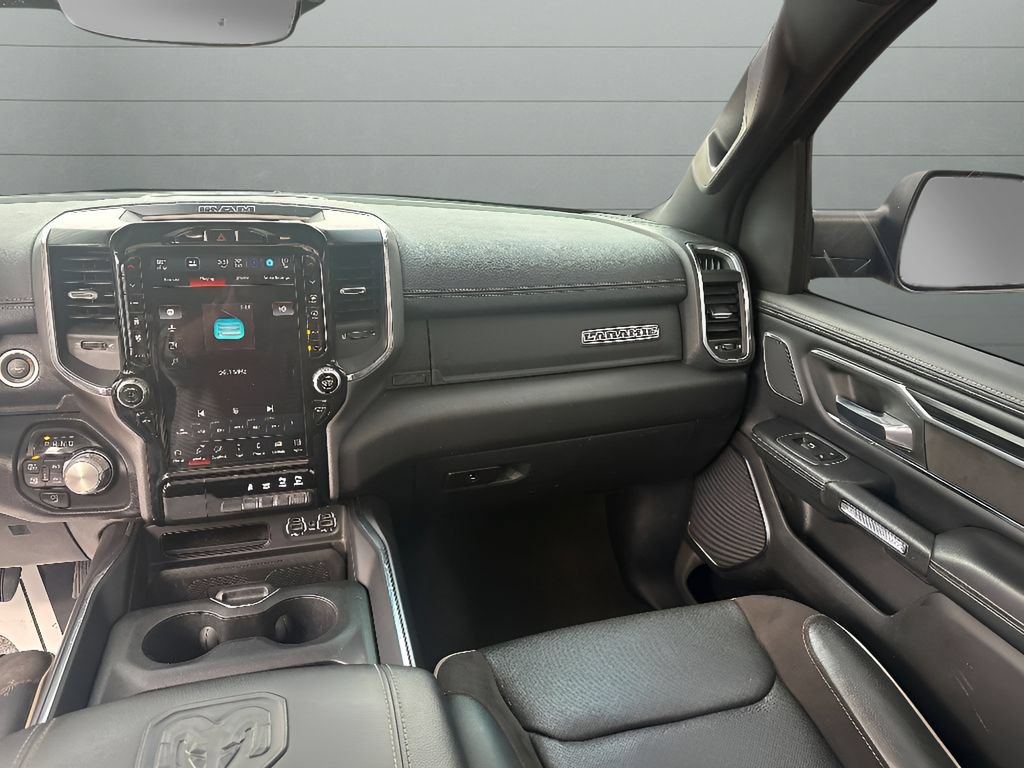 Used 2024 RAM 1500 Laramie AWD/4WD image 13