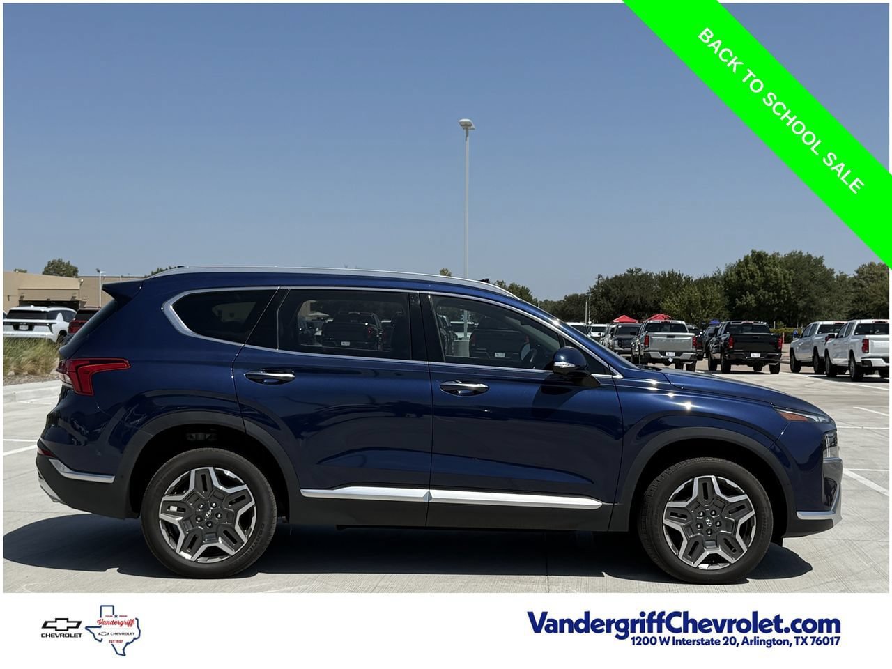 Used 2023 Hyundai Santa Fe Limited AWD/4WD image 3
