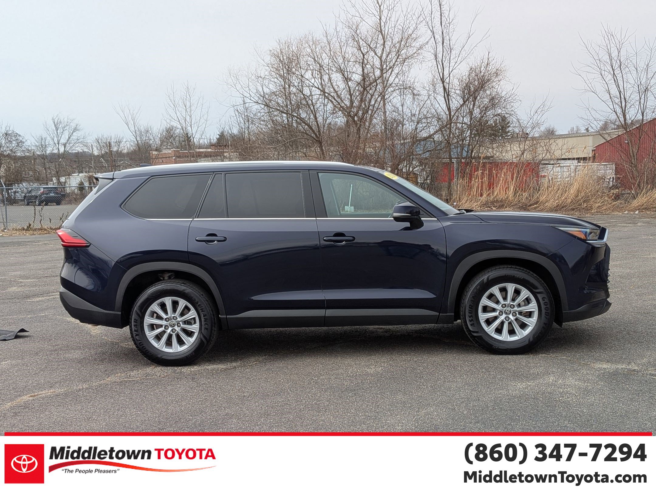 Certified 2024 Toyota Grand Highlander XLE image 2