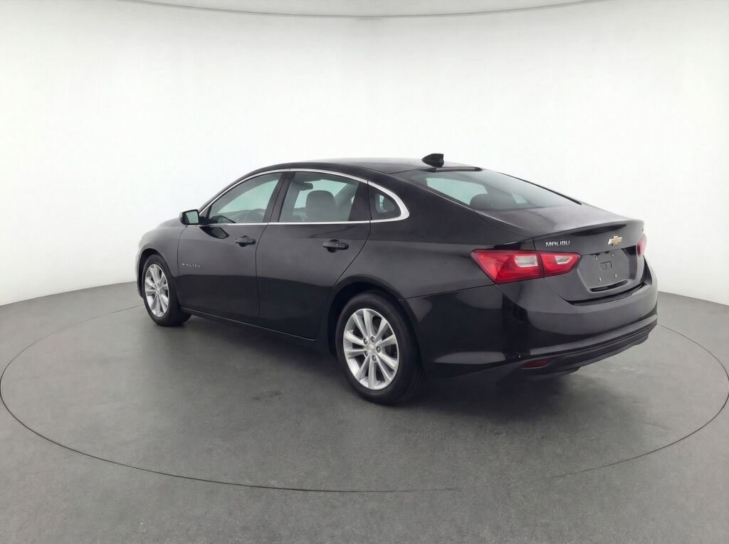 Used 2024 Chevrolet Malibu LT image 35