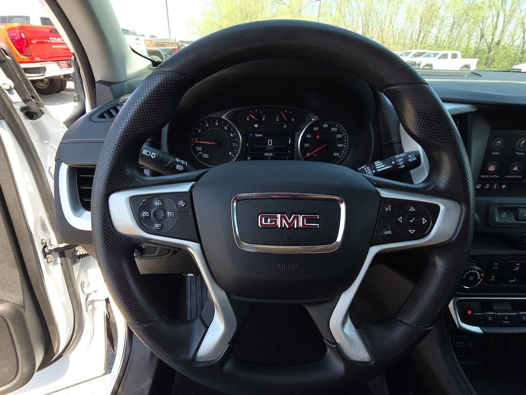 Used 2023 GMC Terrain SLE image 17