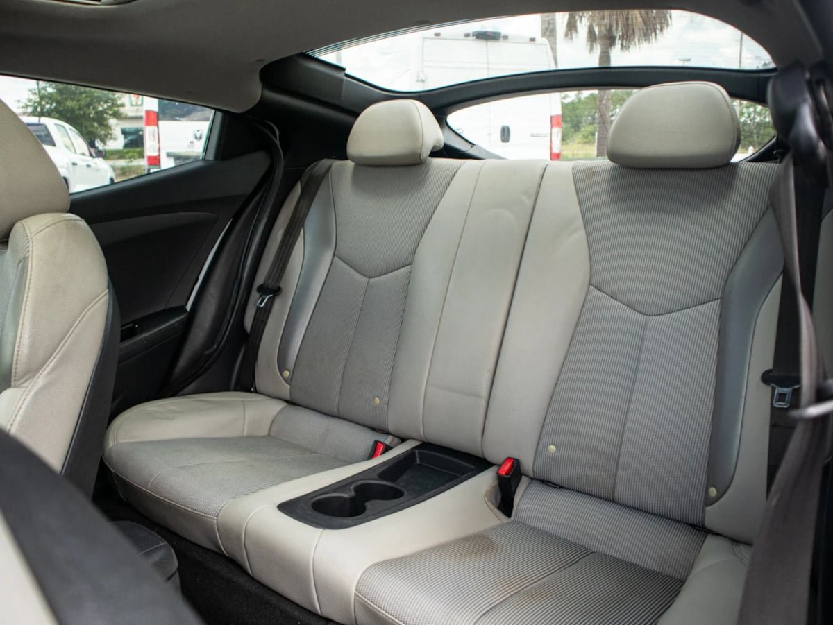 Used 2013 Hyundai Veloster w/ Style Pkg FWD image 23
