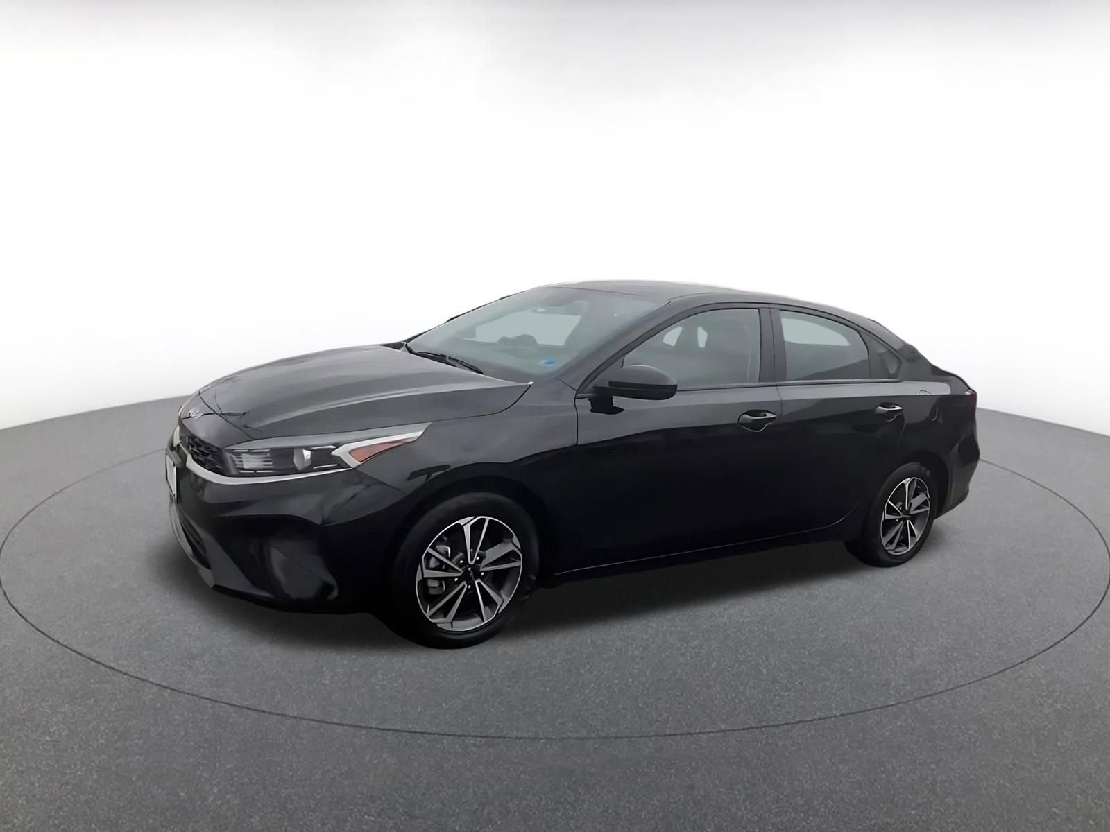 Used 2024 Kia Forte LXS image 8