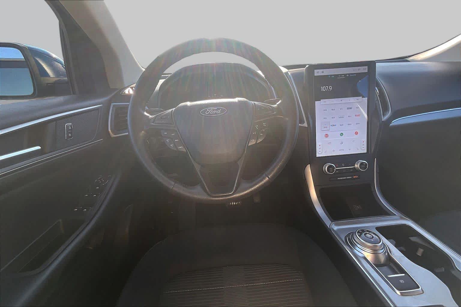 Used 2022 Ford Edge SEL AWD/4WD image 6