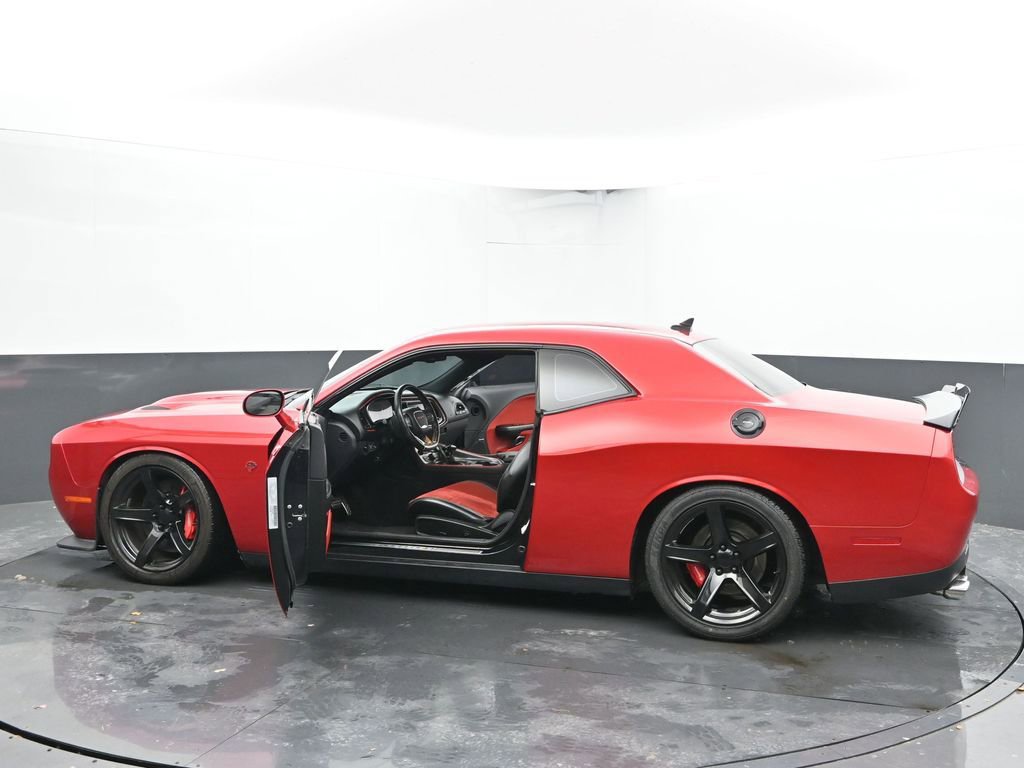 Used 2016 Dodge Challenger SRT Hellcat image 74