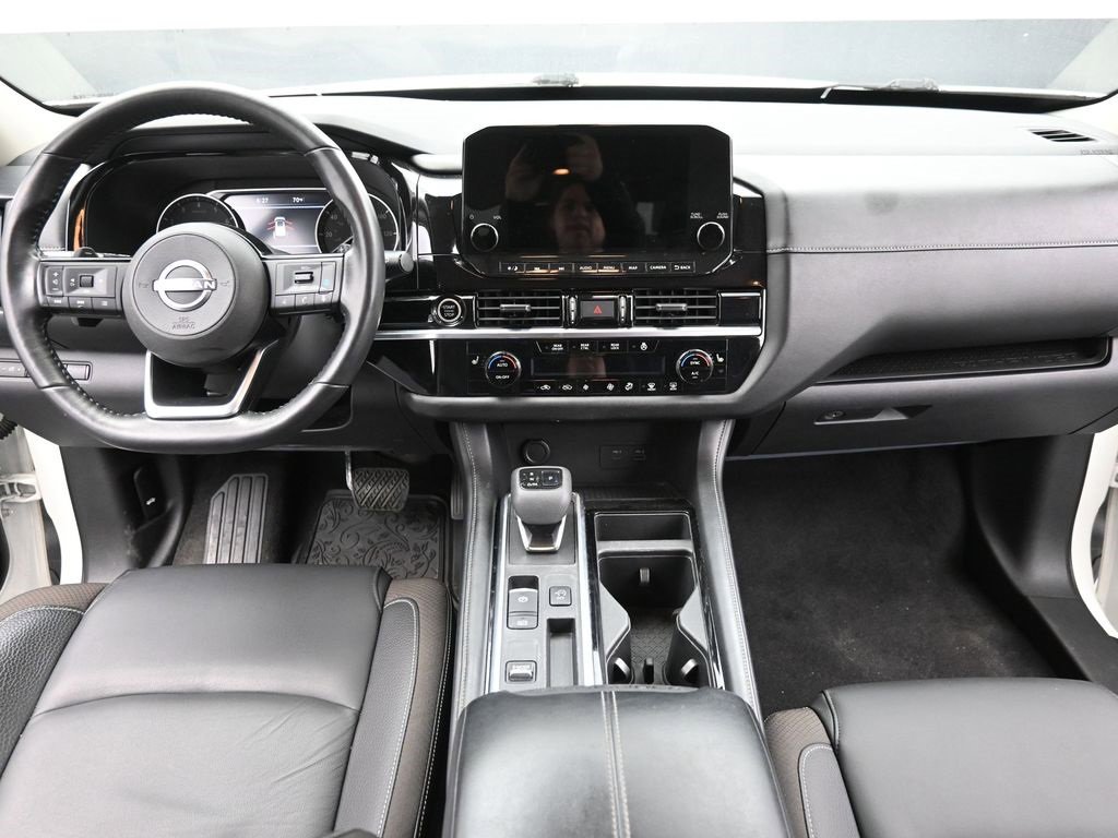 Used 2022 Nissan Pathfinder SL image 16