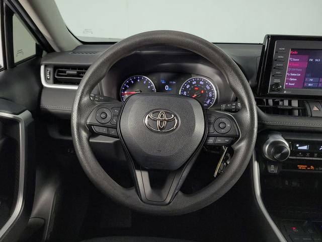 Used 2021 Toyota RAV4 LE AWD/4WD image 22