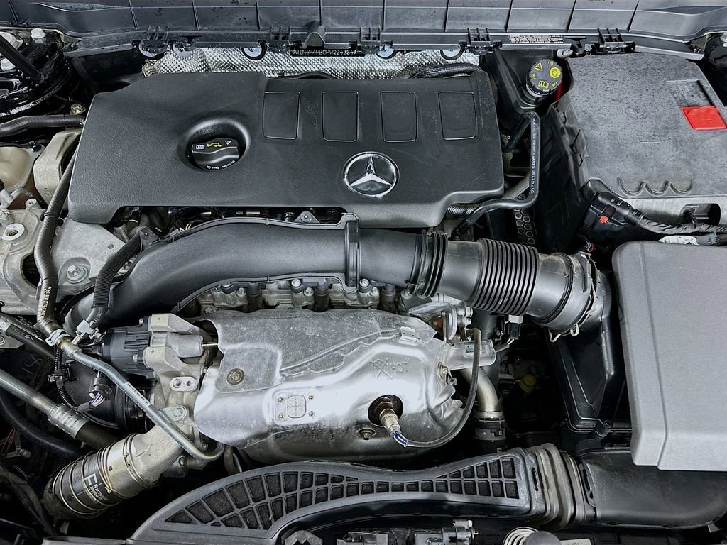 Used 2023 Mercedes-Benz GLB 250 4MATIC image 37