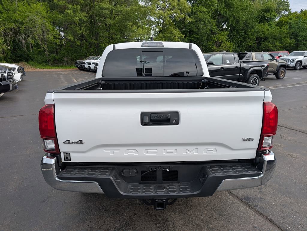 Certified 2023 Toyota Tacoma SR5 AWD/4WD image 6