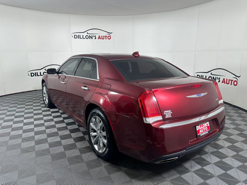 Used 2018 Chrysler 300 Limited w/ Safetytec Plus Group image 4