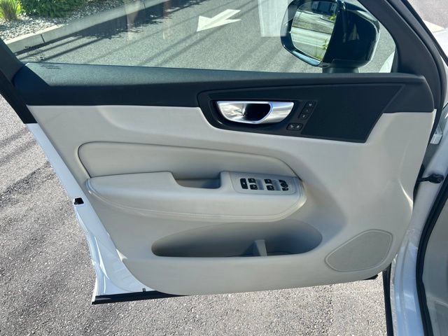 Certified 2024 Volvo XC60 T8 Core w/ Climate Package AWD/4WD image 19