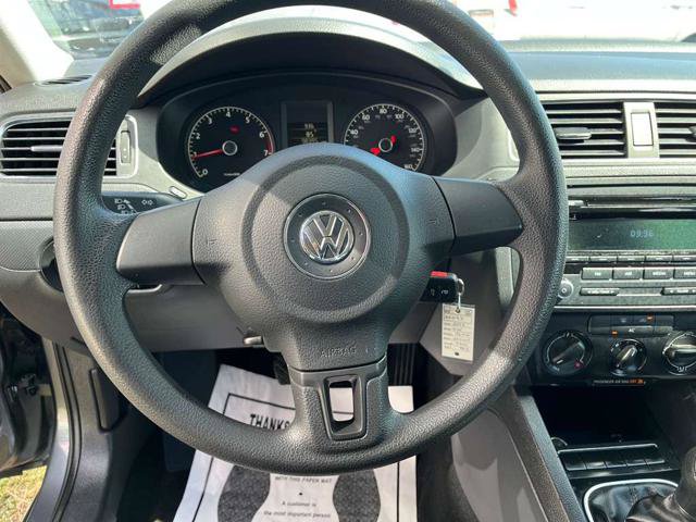 Used 2012 Volkswagen Jetta Sedan FWD image 17