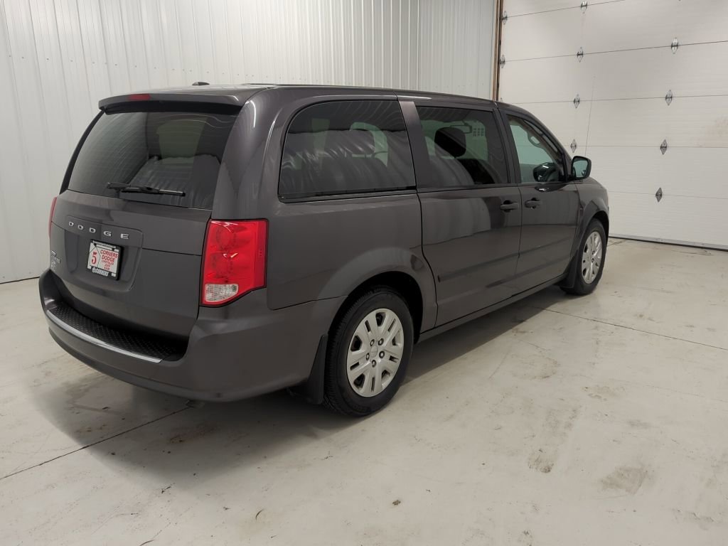 Used 2015 Dodge Grand Caravan American Value Package w/ UConnect Hands-Free Group FWD image 4