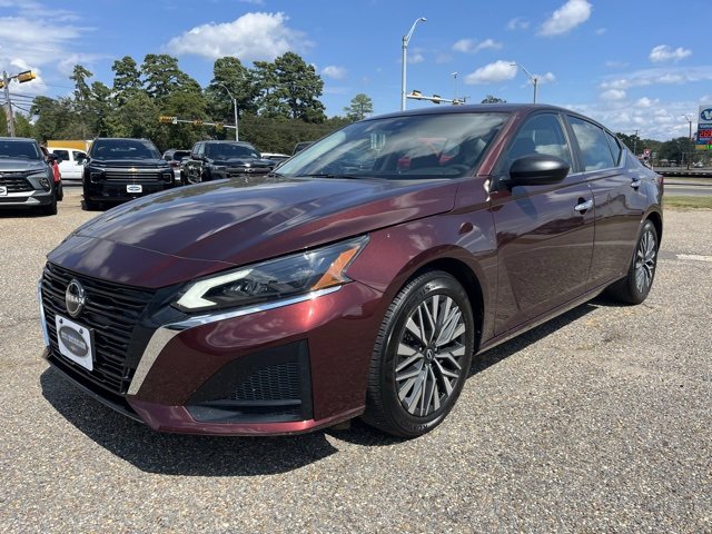Used 2024 Nissan Altima 2.5 SV image 3