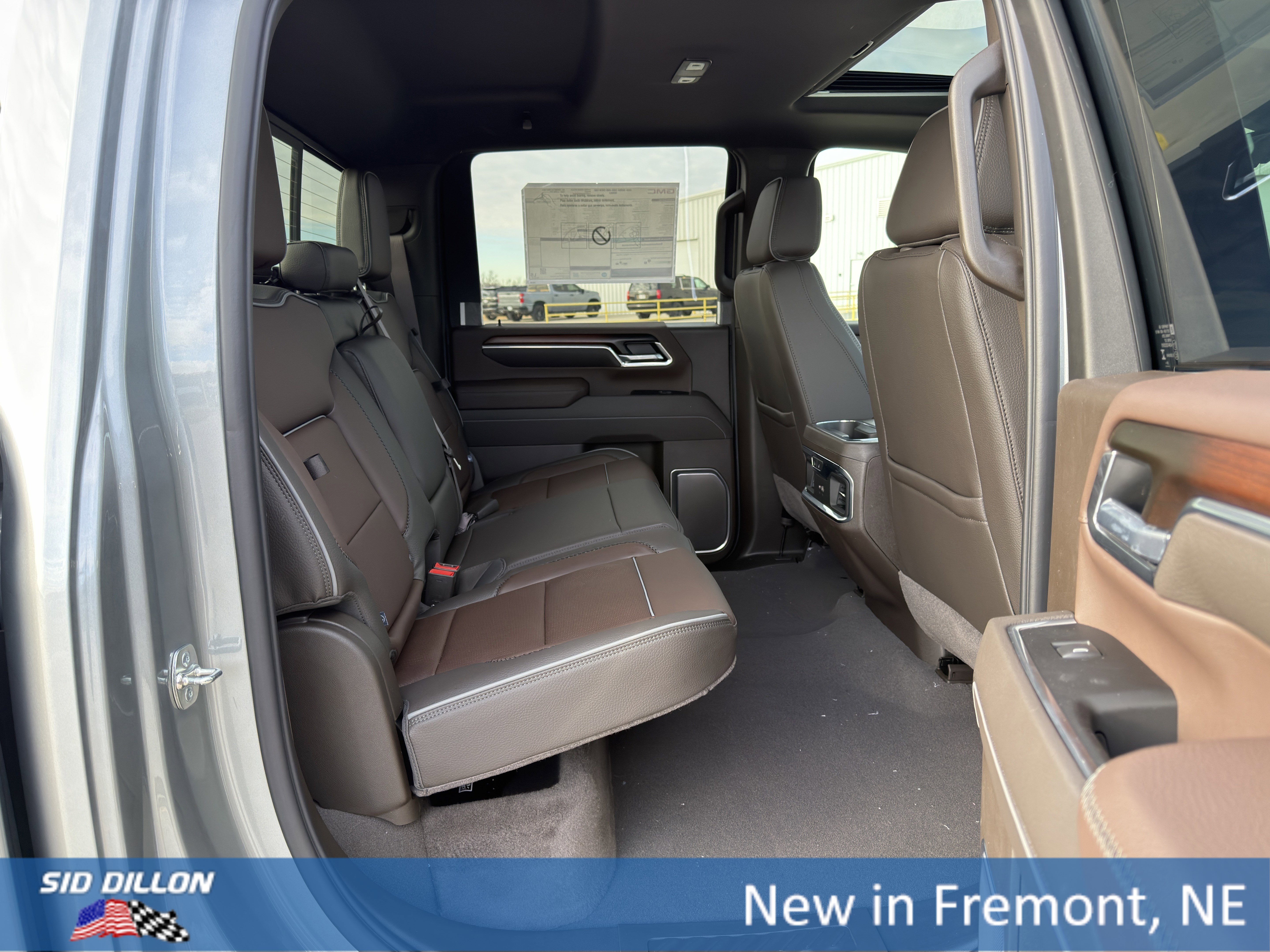 New 2026 GMC Sierra 3500 Denali w/ Denali Reserve Package image 19