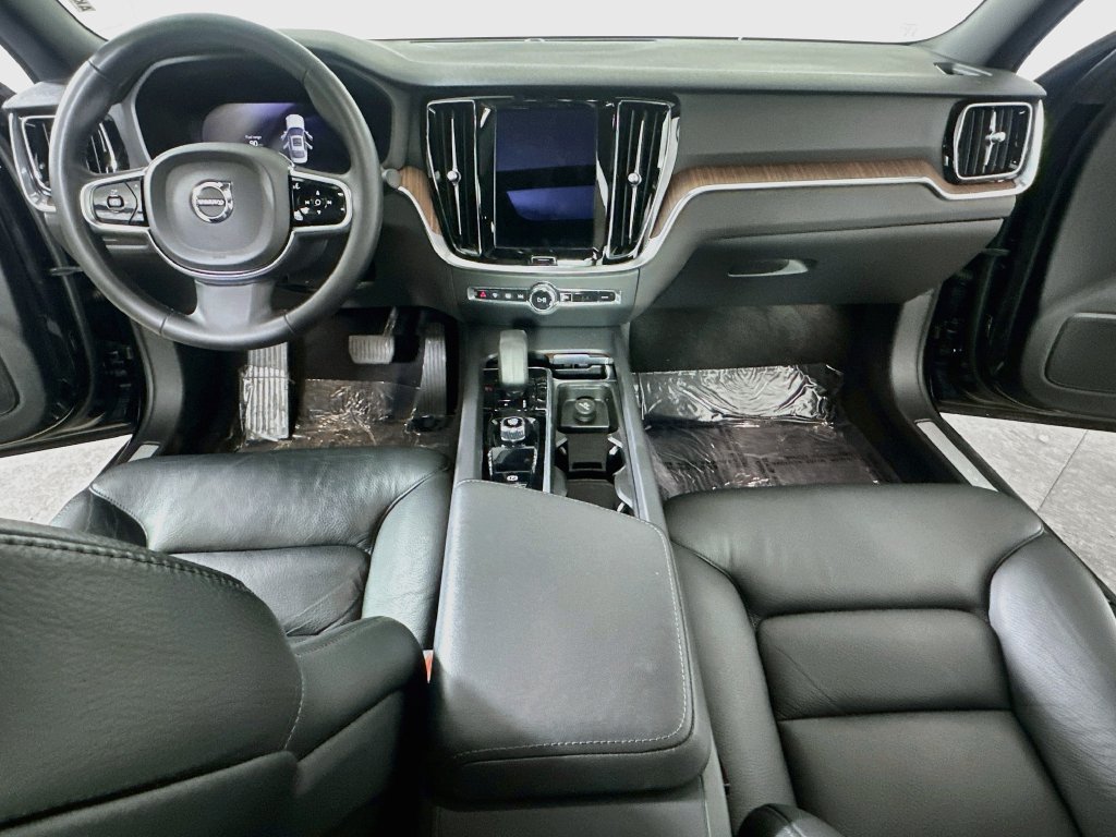 Used 2023 Volvo S60 B5 Plus FWD image 18